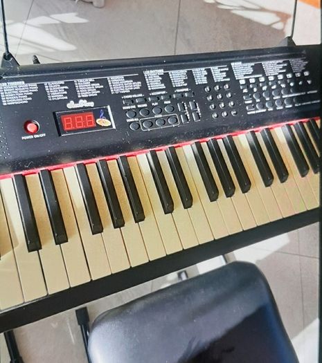 Electronic Keyboard