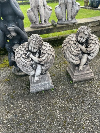 garden ornaments