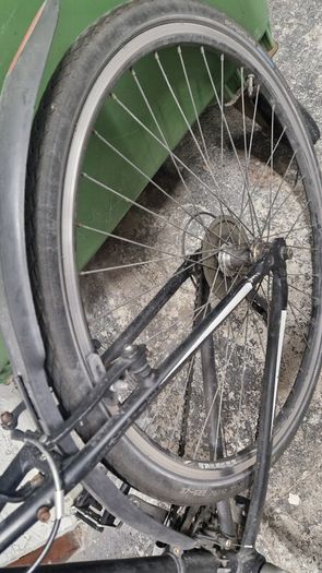 Imagine Moscato Hybrid Bike