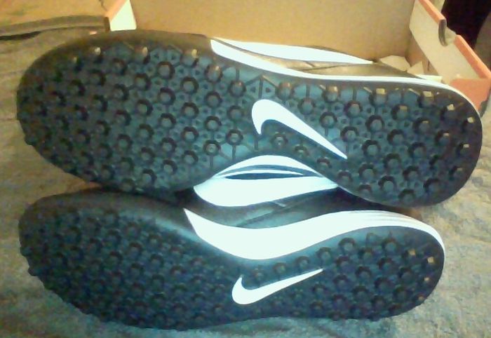 nike premier III astro turf football size 8.5