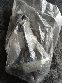 Genuine Toyota Yaris, 1999-2005 Part 68610-52010 (check Assy, Front Door, Rh)