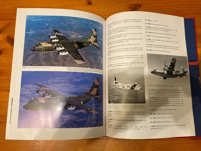 Military  book: Jane's Aircraft Spectacular ' Hercules'