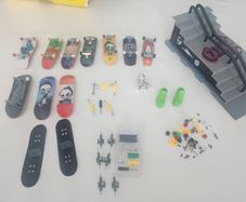 Tech Deck Finger Skateboards with Ramp