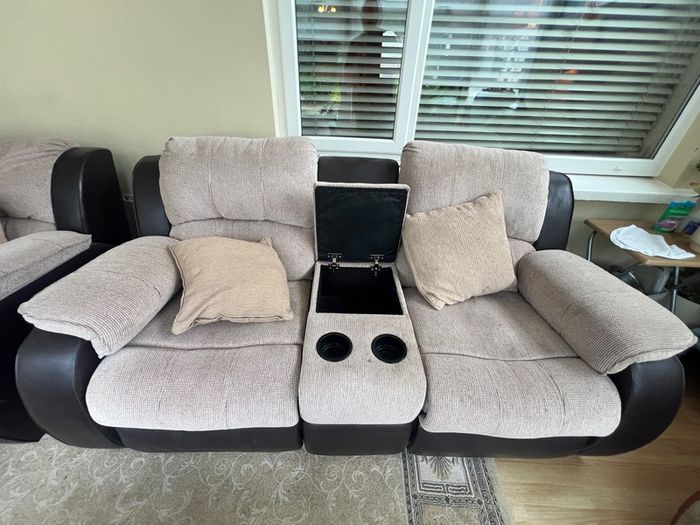 Comfortable 2-Seater Recliner Sofa with Storage Console & Cup Holders - Beige/Black