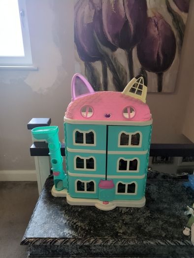 Gabbys dollhouse