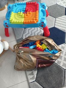Mega blocks table