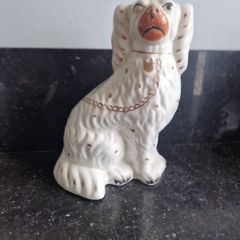 mantle dog
