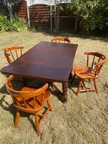 Dining Table + 4 chairs