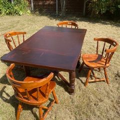 Dining Table + 4 chairs