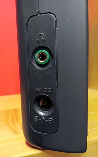 MATSUI WR220D FM/MW/13 Sw Meter Bands Synthesized Receiver + Case  1995