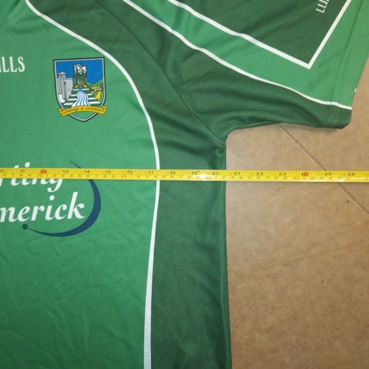 Vintage 2008  Limerick (M) GAA Jersey O'Neills Shirt Gaelic Football Hurling Camogie Munster Luimnigh Medium