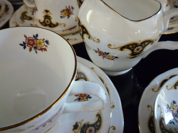 Crown Trent Fine bone China Staffordshire England tea coffee set. Complete 21 piece set