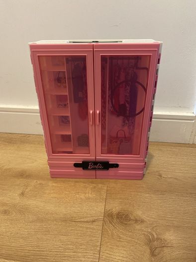 Barbie Wardrobe