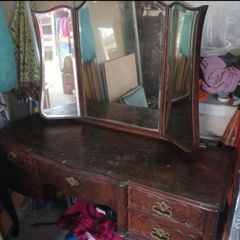 vintage dressing table