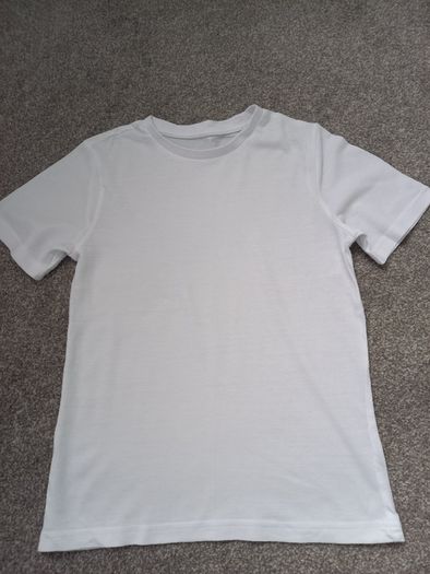 boys t-shirt.age8/9