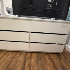IKEA MALM Chest of 6 drawers, white with glass top