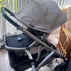 Uppababy vista v2