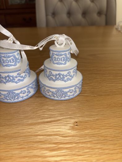 Wedgwood Christmas Tree Cake Ornament