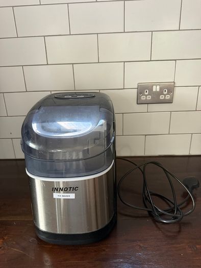 Counter top Ice Making Machine