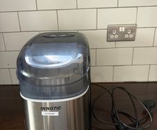 Counter top Ice Making Machine