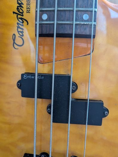 Tanglewood Rebel 4K bass guitar