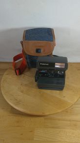 Vintage Polaroid 636 Closeup Instant Film Camera 600 Series with Genuine Original Polaroid Denim Carry Bag