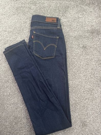 Levis Jeans