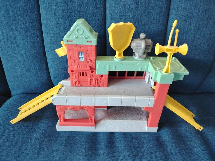 Vintage Matchbox Hero City Fire Station Play Set