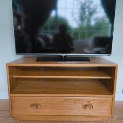 Ercol Windsor TV Unit Model 3832