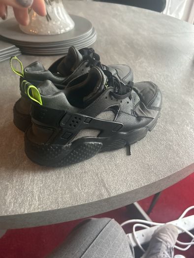 runners size 5.5 huaraches