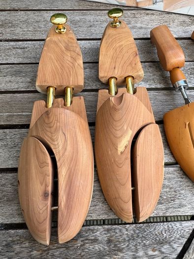 size 38-39 Red cedar wooden shoe tree