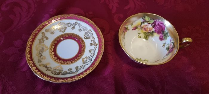 For Collectors Vintage Mixed Royal Chelsea Golden Rose And Aynsley Fine Bone China Gold Gilt Cabinet Dou Teacup And Saucer Set Made In England