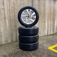 Genuine Hyundai 17" Alloys & Tyres