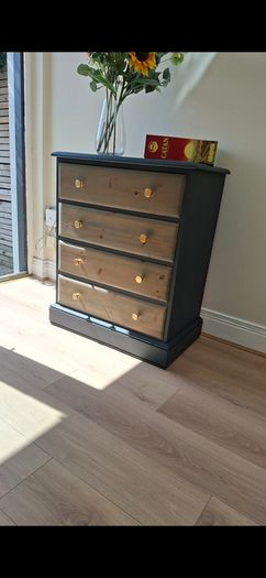 Rustic 4 Drawer Solid Wood Chest of Drawers