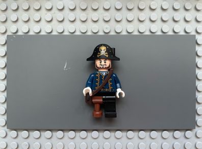 lego pirates of the Caribbean poc028 Hector Barbossa minifigure - Dark Blue Uniform