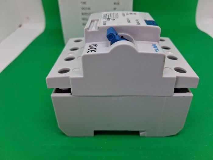 Postage - Circuit Breaker 100A 100mA 4P 230v - 400v
