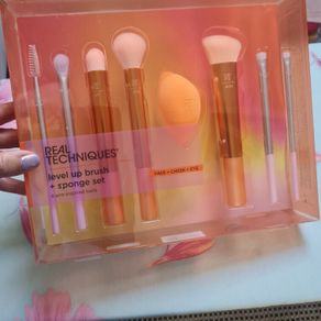 Real techniques brush set 8 in 1