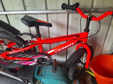 Kids bike 16'