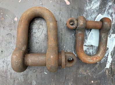 Steel D shackles X2