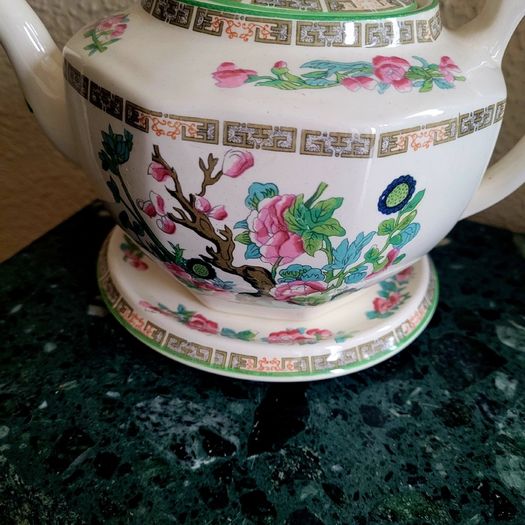 Antique arklow teapot and stand