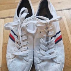 Tommy Hilfiger retro trainers