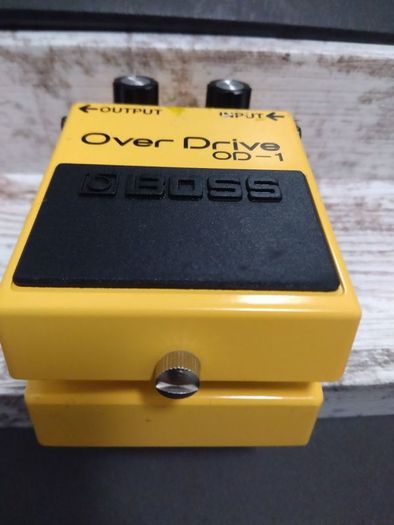 BOSS OD-1 - OverDrive (MIJ, 14pin OpAmp, SilverScrew, LongDash).