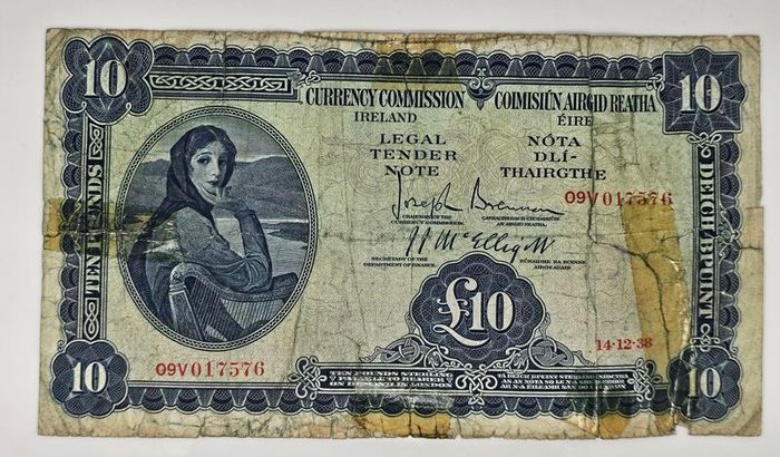 Ireland 1938 10 Pounds Lady Lavery Banknote