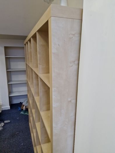 shelving unit