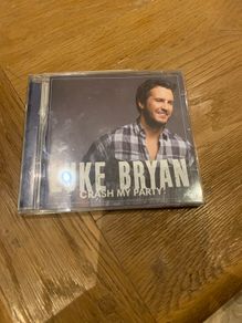 Luke Bryan / Crash My Party