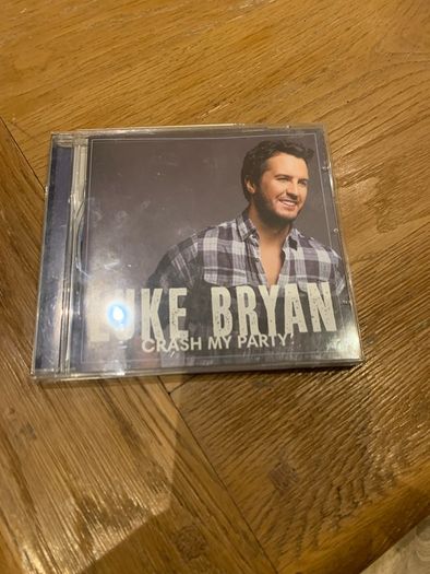 Luke Bryan / Crash My Party