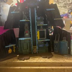 Batman batcave toy