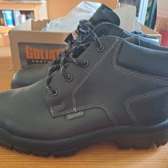 Goliath Safety boots size 9