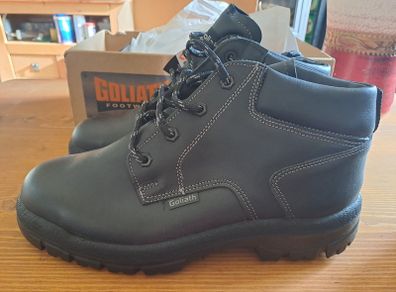 Goliath Safety boots size 9