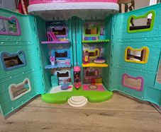 Gabbys Dollhouse